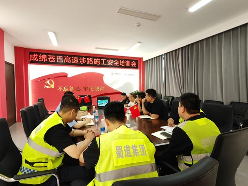 96c190aabc6cf3c5d92048d17a69a1b.jpg