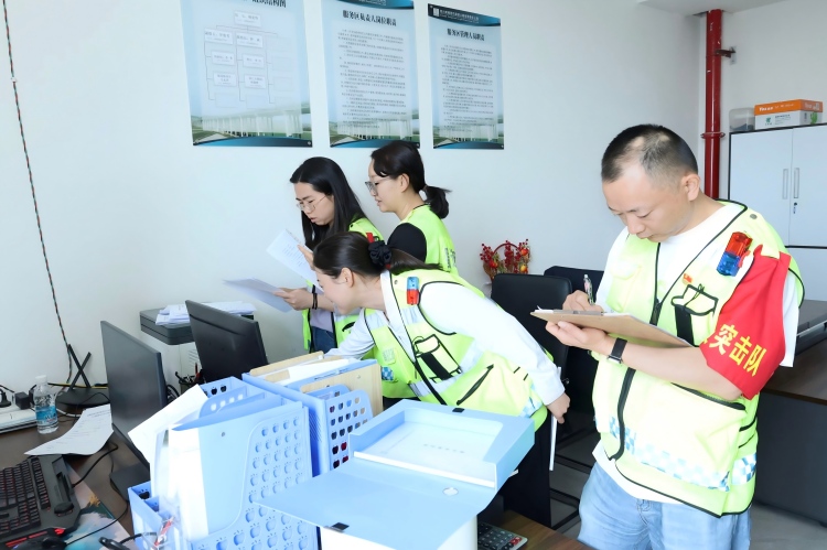 成绵管理处开展2026年汛前及五一节前安全生产综合检查 (2)(1).jpg
